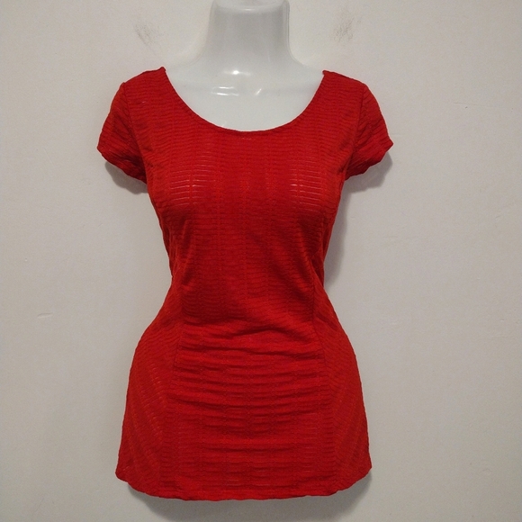 Guess - Red Lover Quarrels Stitch Short Sleeve Top - Picture 2 of 14